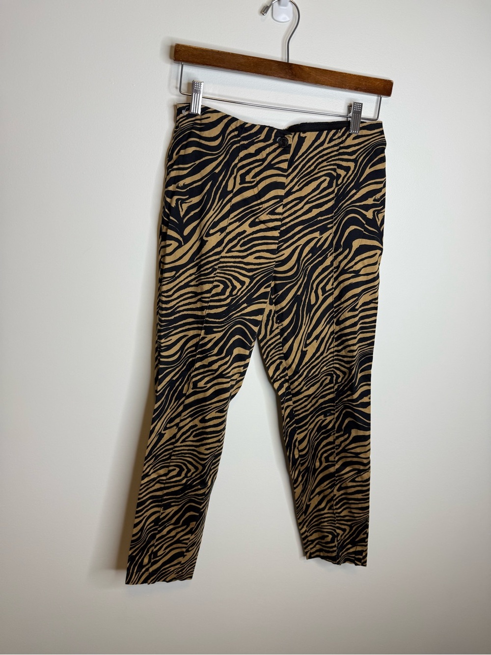 Cambio Zebra-Print Cropped Ankle Pants in Black and brown size 6